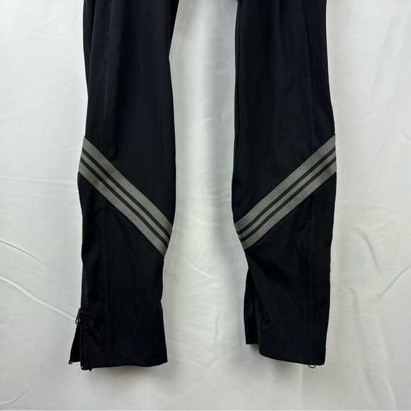 Free People Movement Black Leggings With Zipper Bottom. Size Small. - Picture 4 of 11